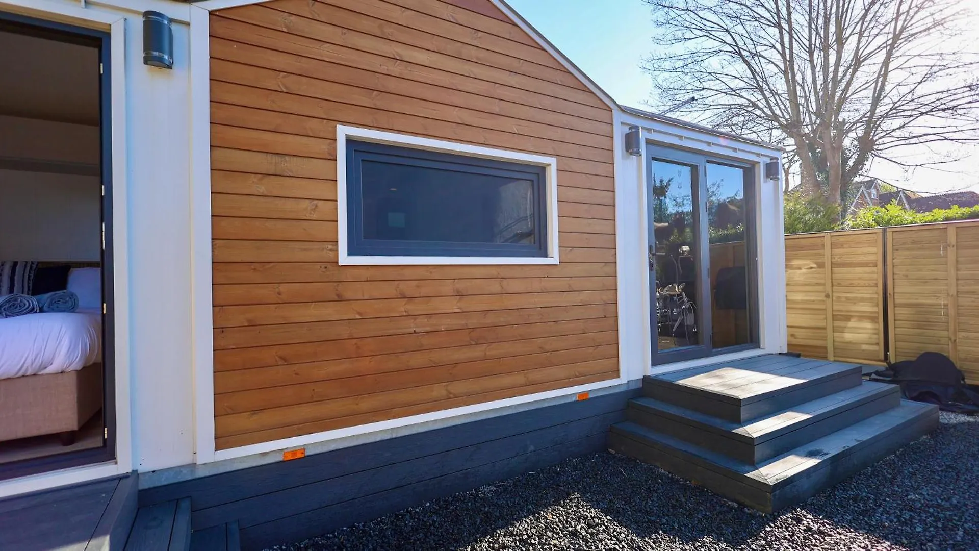 The Gatwick Cabin With Airport Parking Available Horley 0*,  United Kingdom